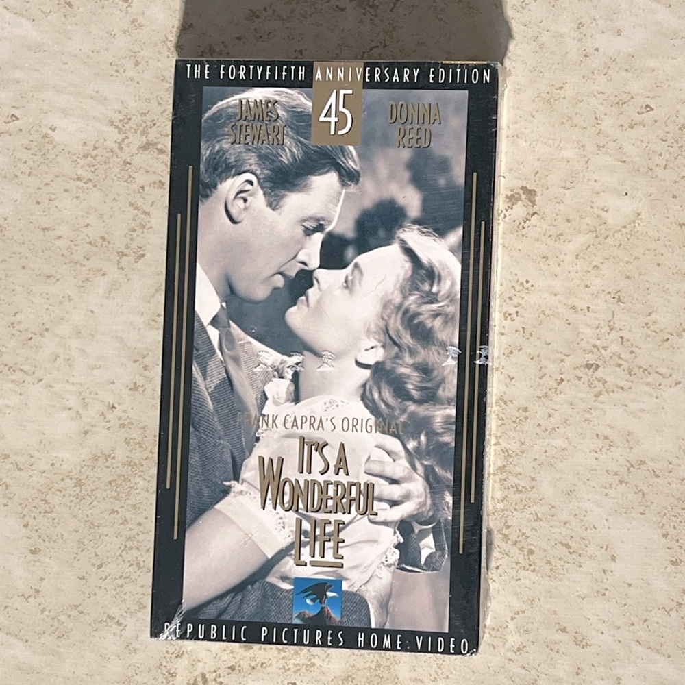 It’s A Wonderful Life VHS B&W movie